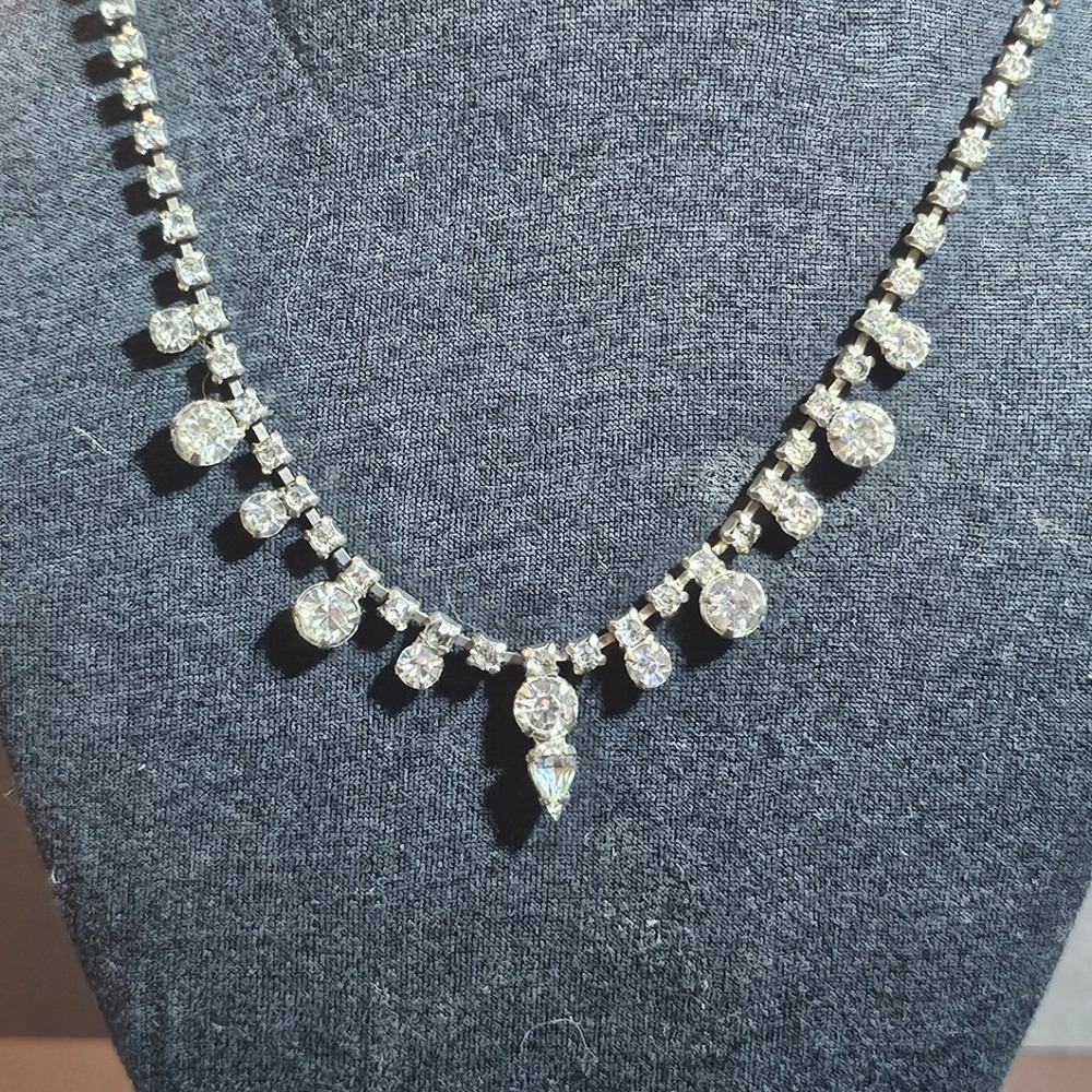Vintage Garne Jewelry Clear Rhinestone Fringe Necklace Silver Tone Mid Century
